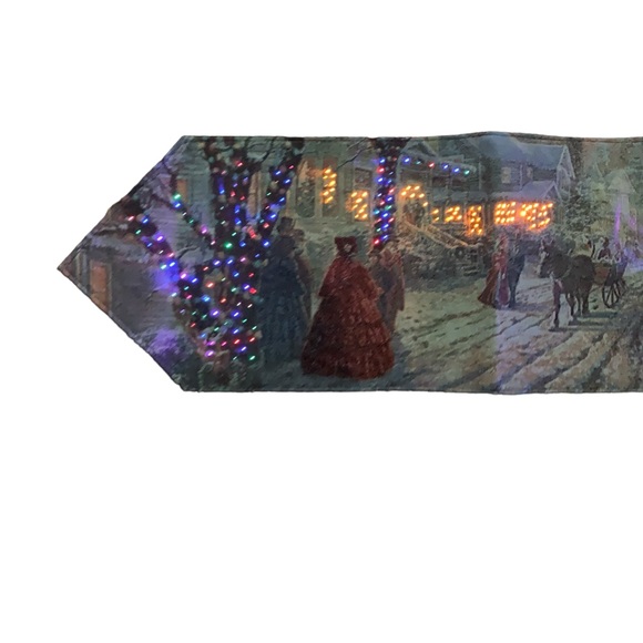 NWT Thomas Kinkade A Victorian Christmas Carol 2011 Lighted Runner - Picture 4 of 15